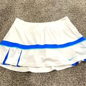 Nike dri-fit tennis skort